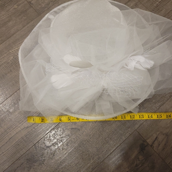 Handmade ,VintageBeautiful Bridal Head Piece, White Mesh Hat, Bride Wedding - Picture 11 of 12